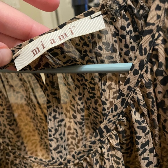 Francesca’s like new top - Picture 3 of 3